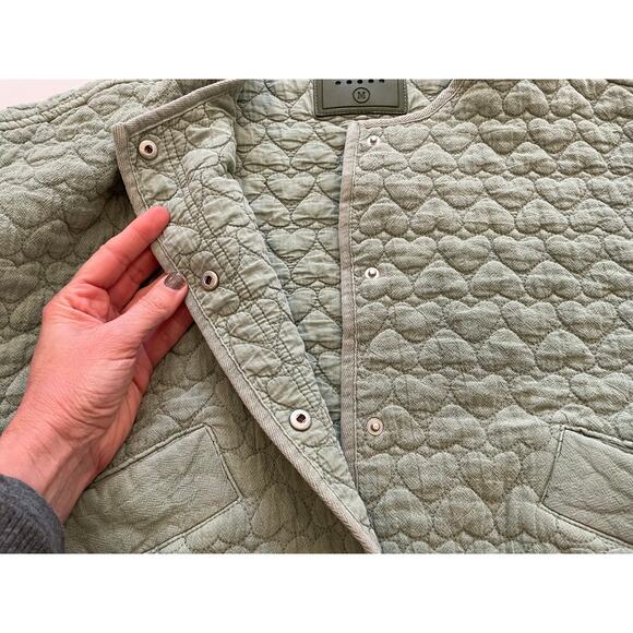 Blank NYC Sage Green Quilted Jacket Heart Pattern Drop Shoulder Relaxed Fit M - Picture 7 of 14